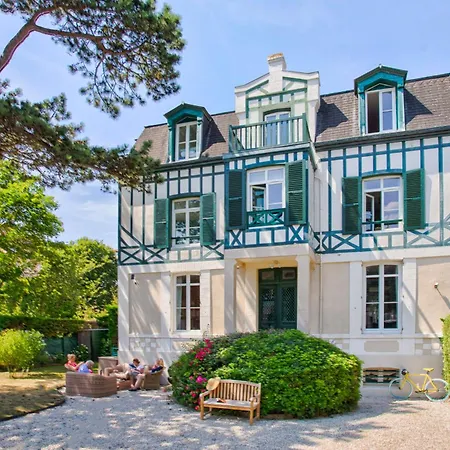 Villa La Chloe - Proche - Face Au Royal - *